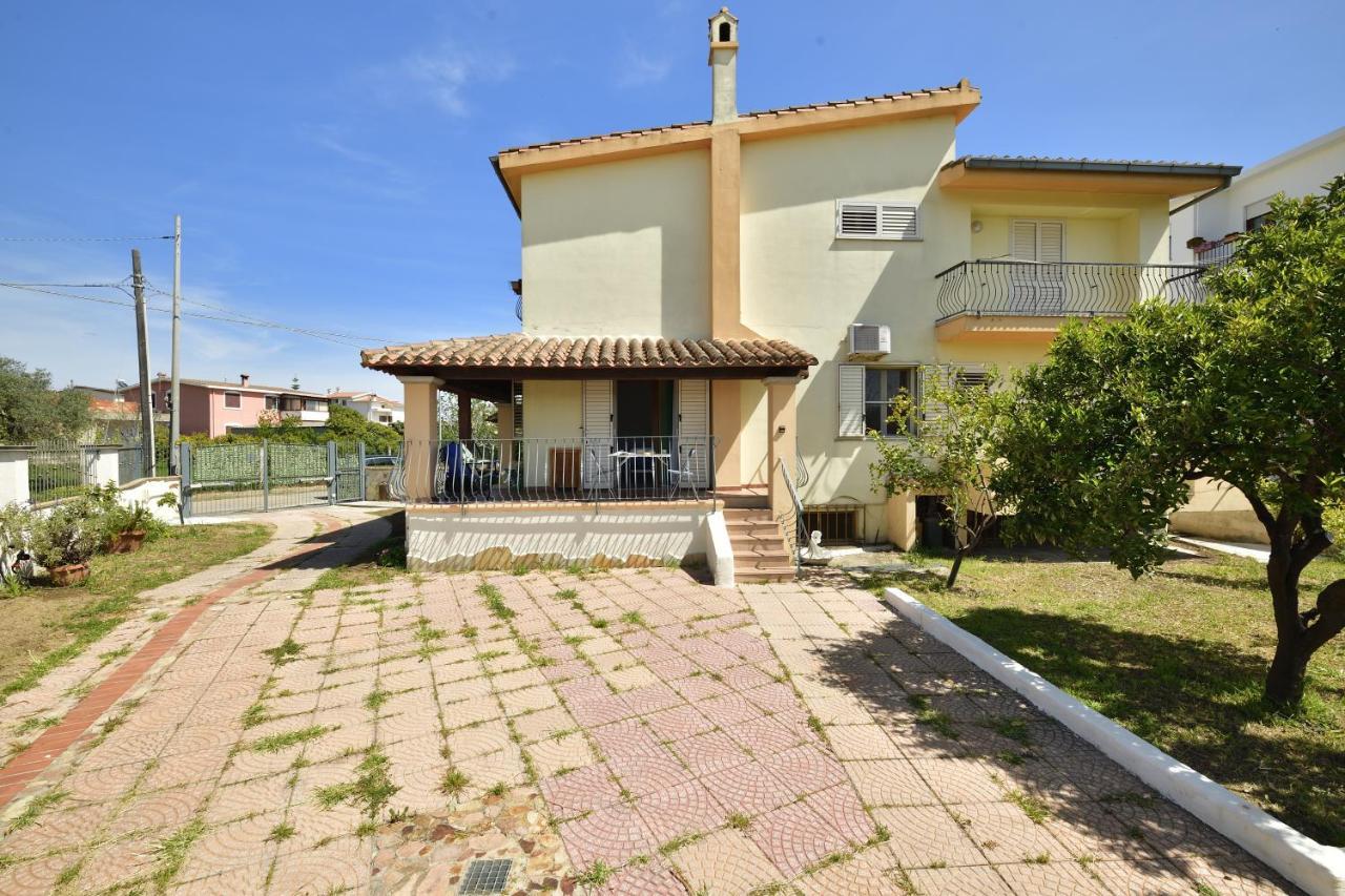 3 - Casa Con Giardino Lotzorai - Sa Crai Apartments Sardinian Experience Bagian luar foto